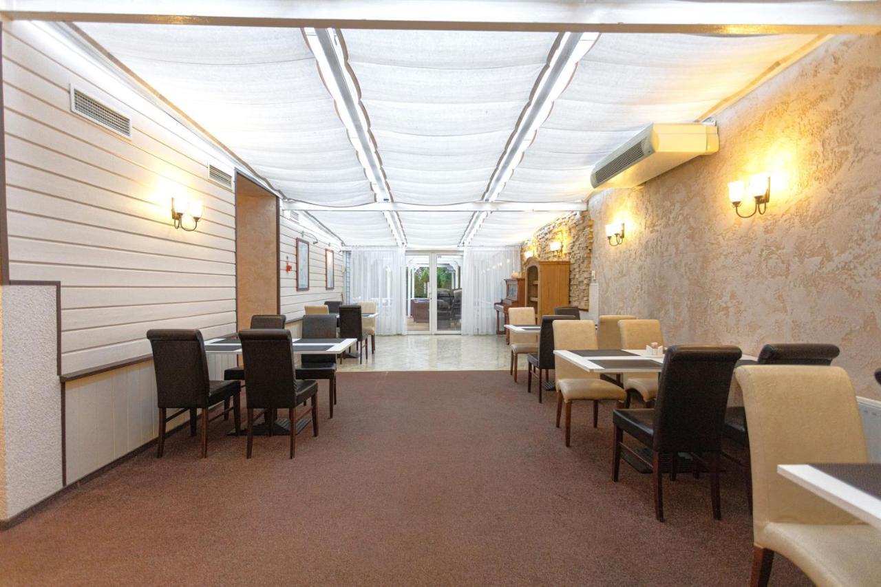 Good Stay Eiropa Hotel Economy Jūrkalne Extérieur photo