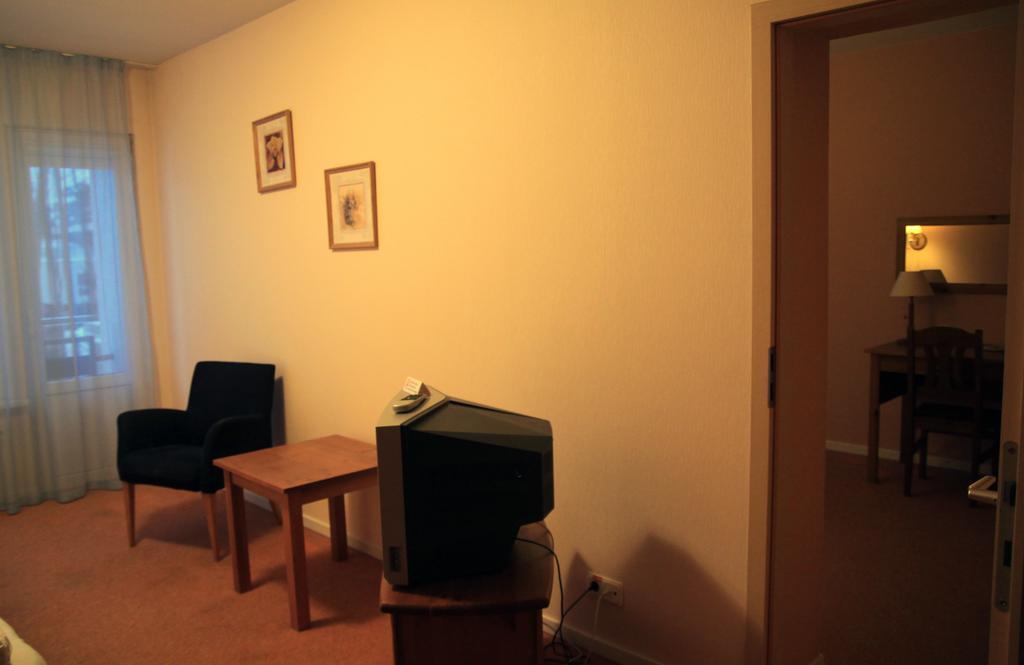 Good Stay Eiropa Hotel Economy Jūrkalne Extérieur photo