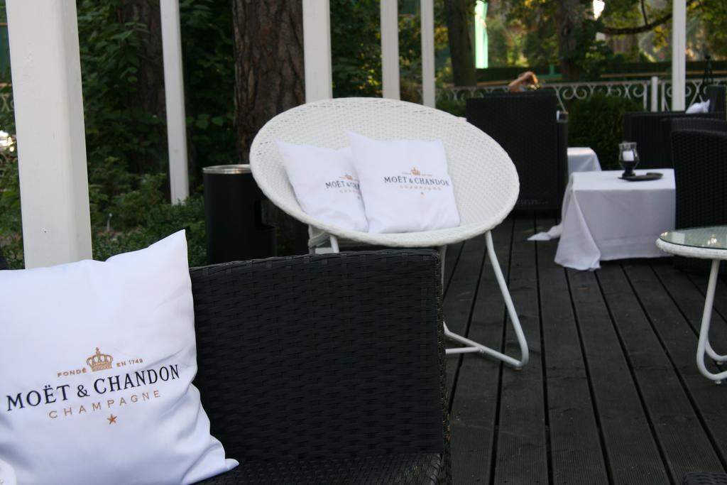 Good Stay Eiropa Hotel Economy Jūrkalne Extérieur photo